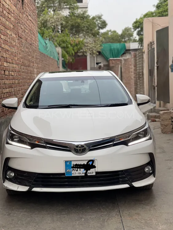 Toyota Corolla 2020 for Sale in Lahore Image-1