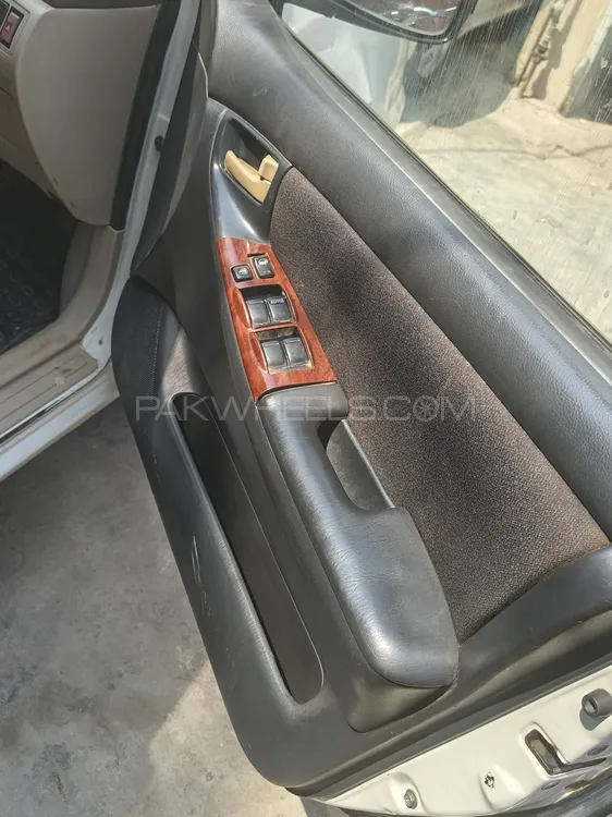 Toyota Corolla 2004 for Sale in Faisalabad Image-1