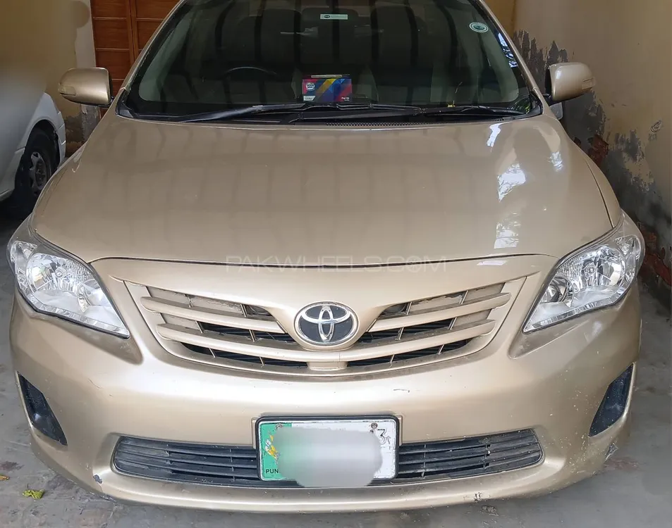 Toyota Corolla 2013 for Sale in Vehari Image-1