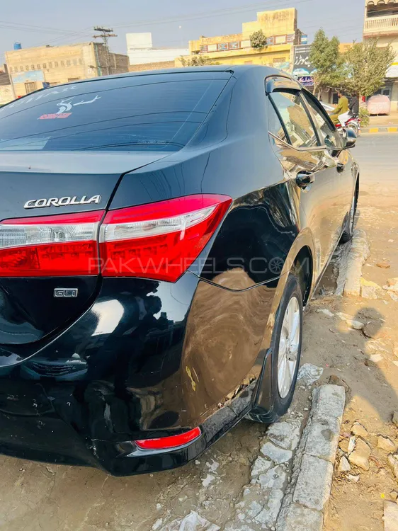 Toyota Corolla 2015 for Sale in Burewala Image-1