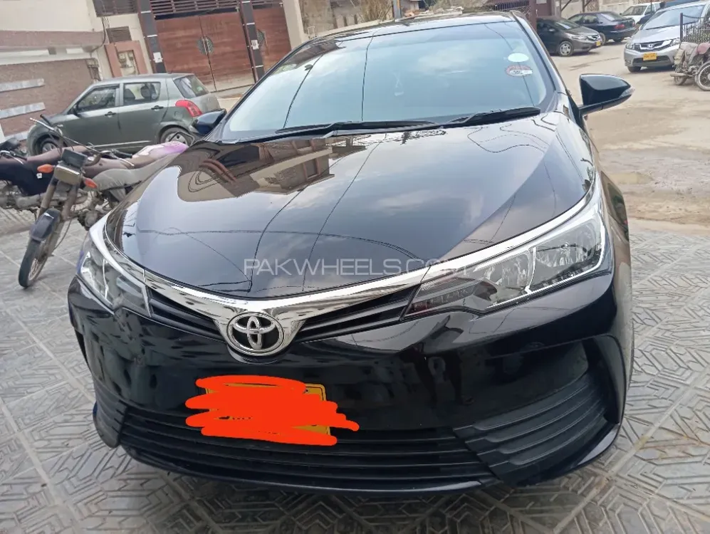 Toyota Corolla 2018 for Sale in Karachi Image-1