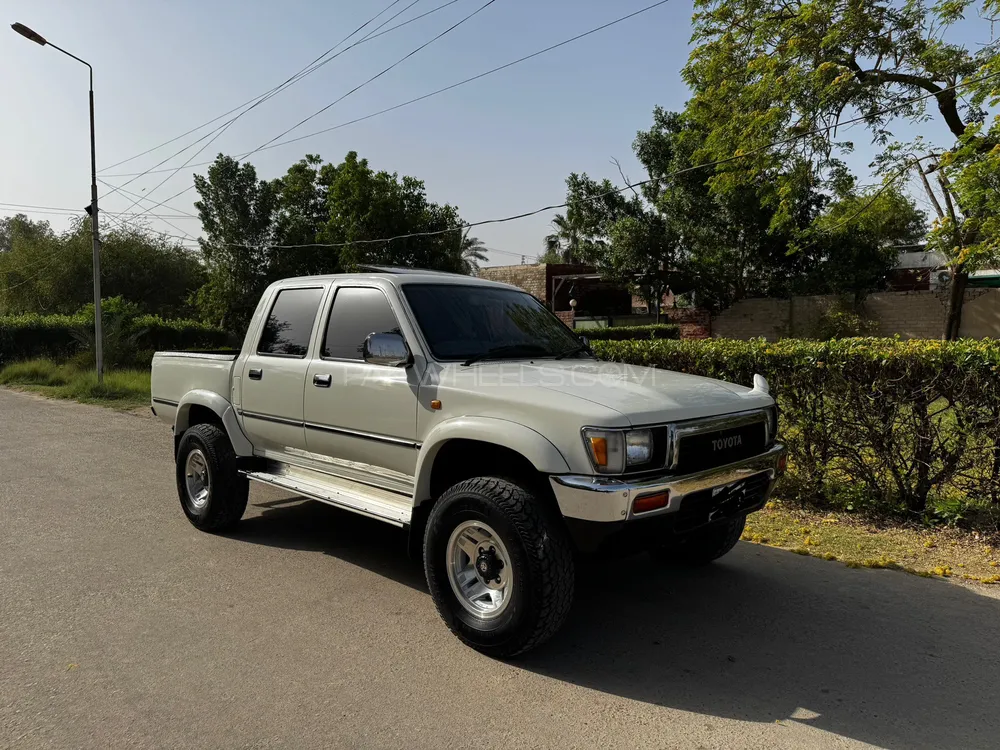 Toyota Hilux 1994 for Sale in D.G.Khan Image-1