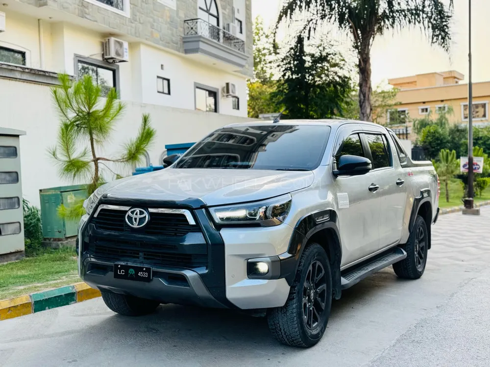 Toyota Hilux 2023 for Sale in Islamabad Image-1