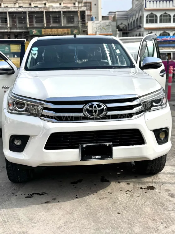 Toyota Hilux 2020 for Sale in Karachi Image-1