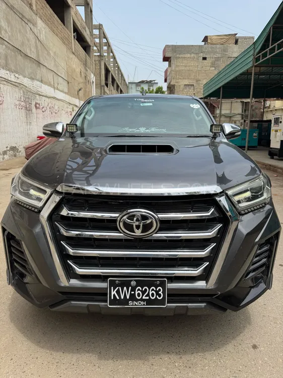 Toyota Hilux 2017 for Sale in Karachi Image-1