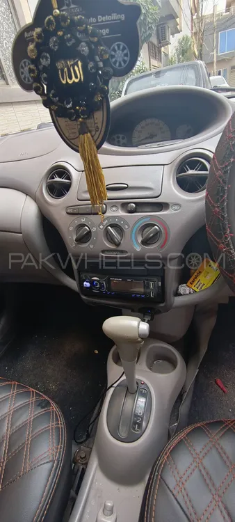 Toyota Platz 2007 for Sale in Lahore Image-1