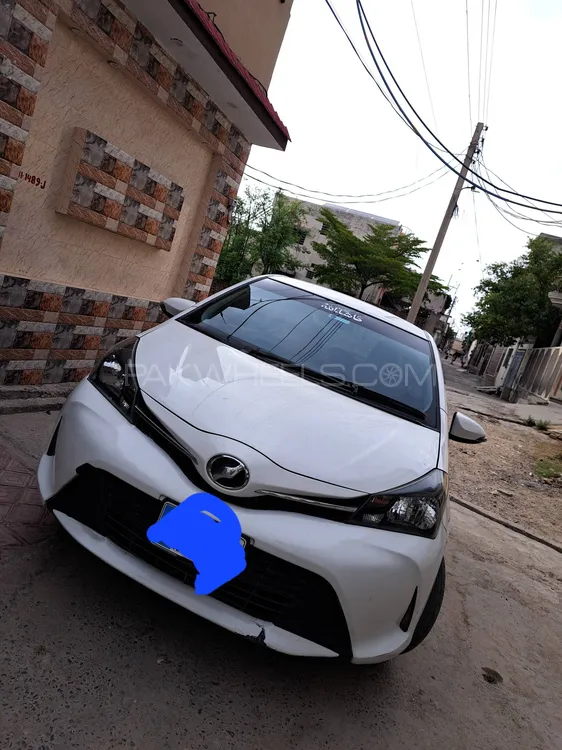 Toyota Vitz 2014 for Sale in Attock Image-1