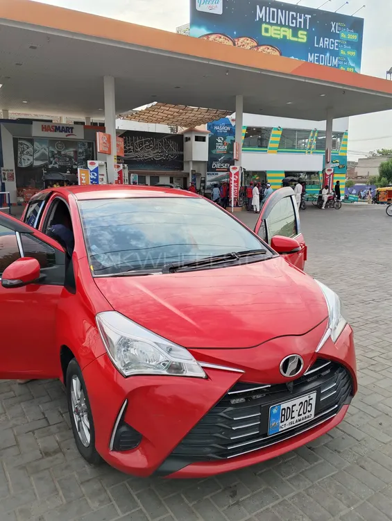 Toyota Vitz 2018 for Sale in Lahore Image-1
