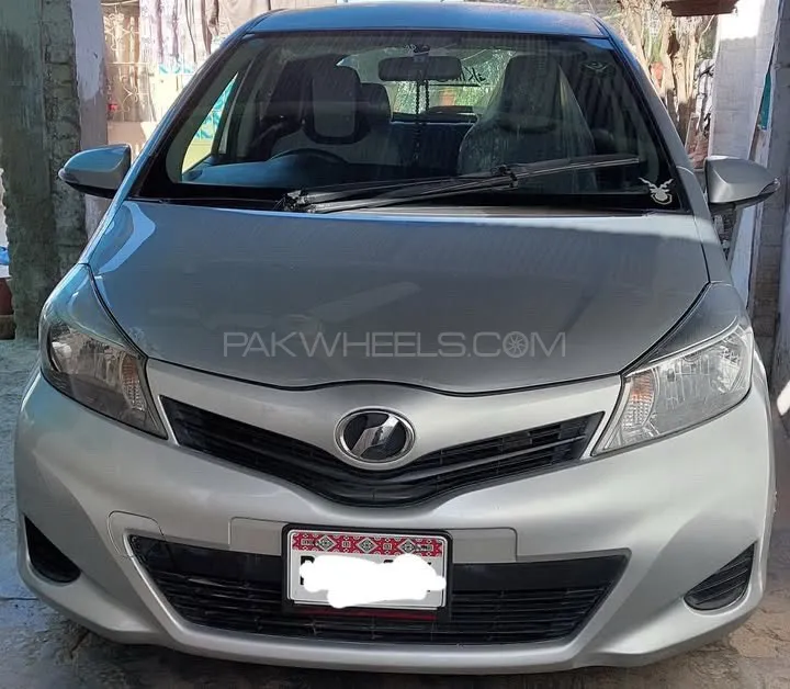 Toyota Vitz 2011 for Sale in Quetta Image-1