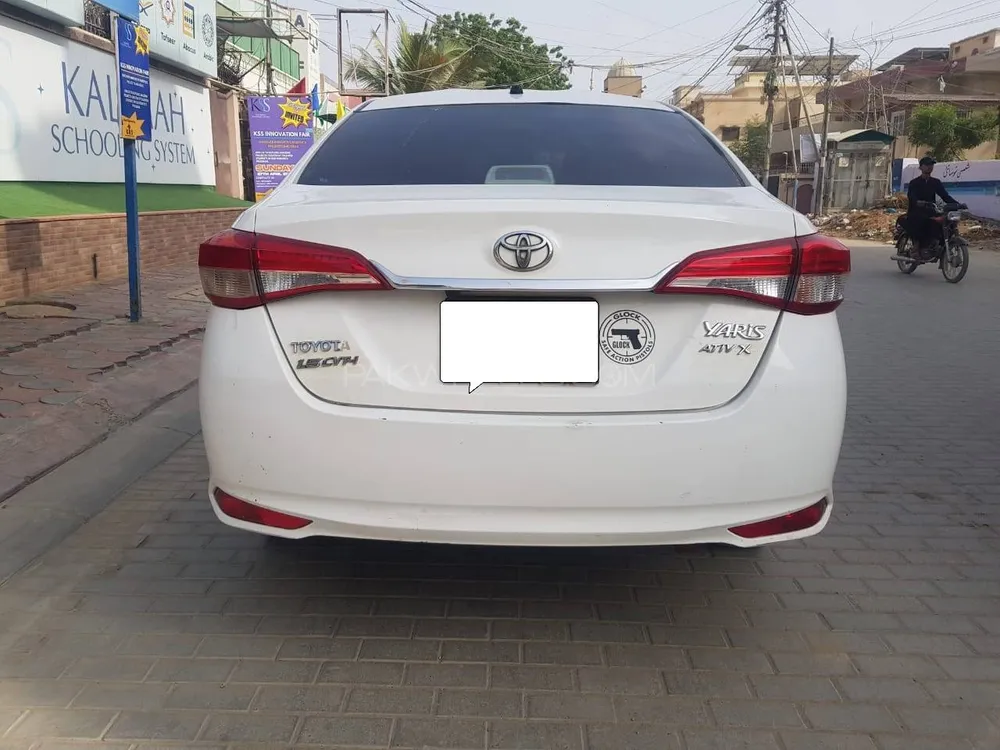 Toyota Yaris Sedan 2020 for Sale in Karachi Image-1