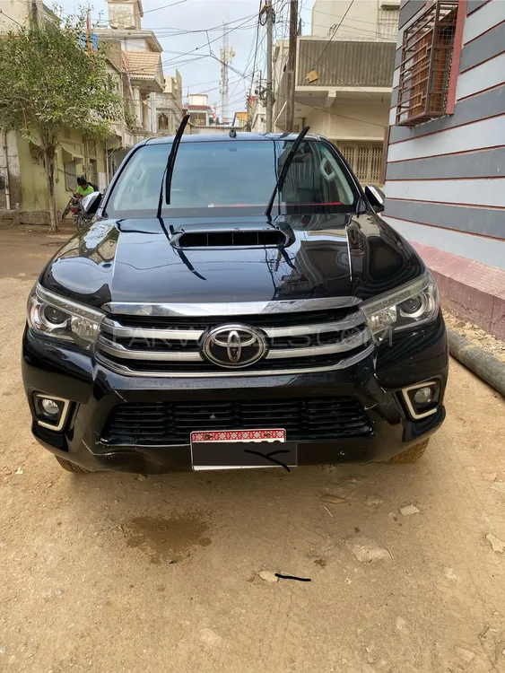 Toyota Hilux 2017 for Sale in Karachi Image-1