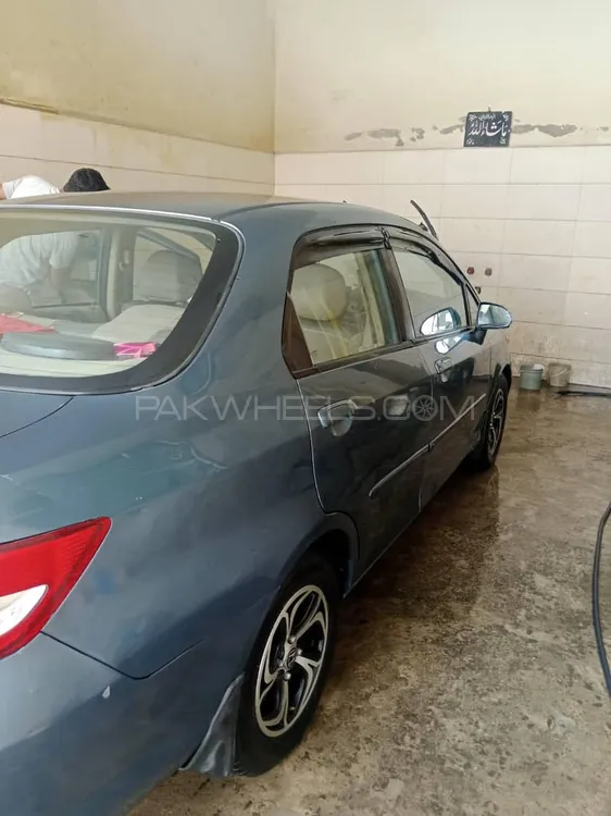 Honda City 2004 for Sale in Daska Image-1