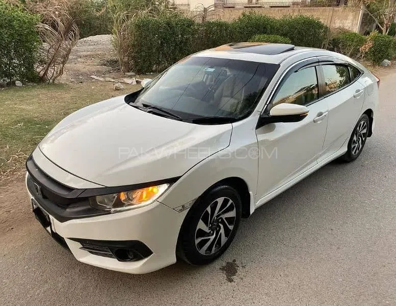 Honda Civic 2018 for Sale in Karachi Image-1