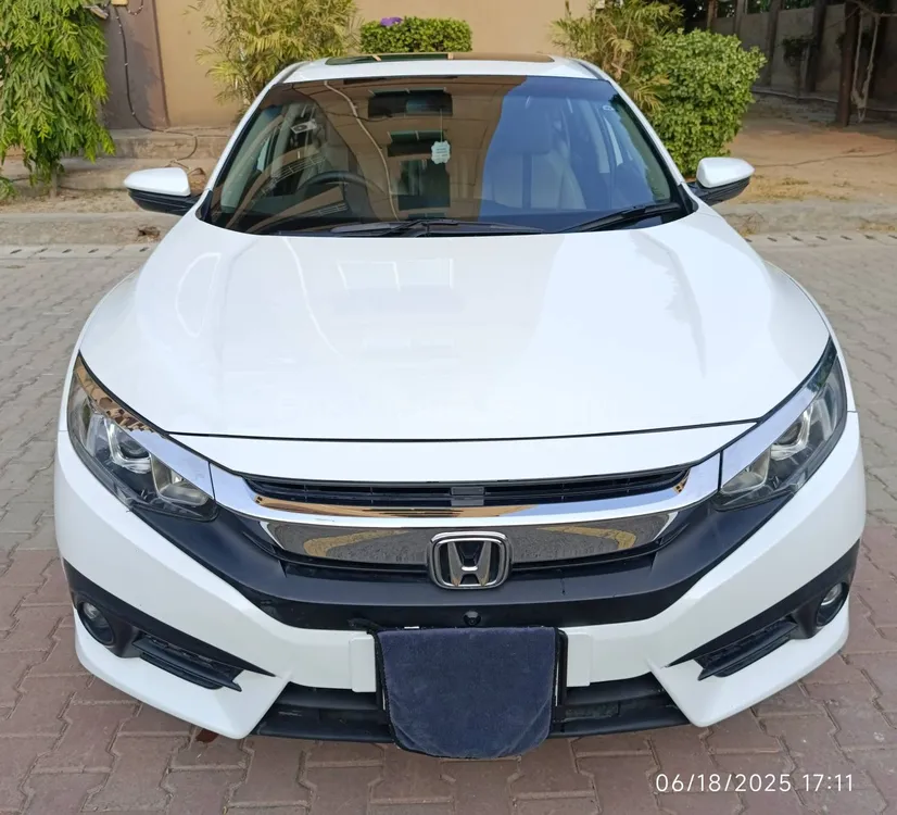 Honda Civic 2018 for Sale in Lahore Image-1