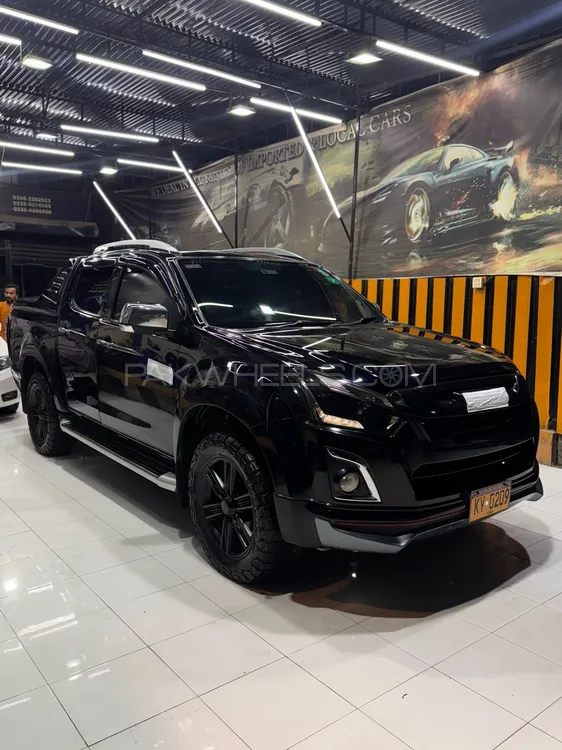 ازوزو ڈی-میکس 2019 for Sale in کراچی Image-1