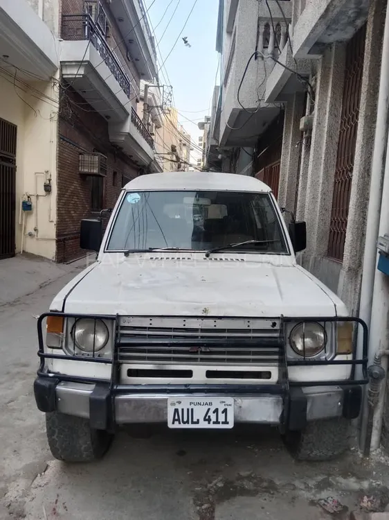 Mitsubishi Pajero 1986 for Sale in Lahore Image-1