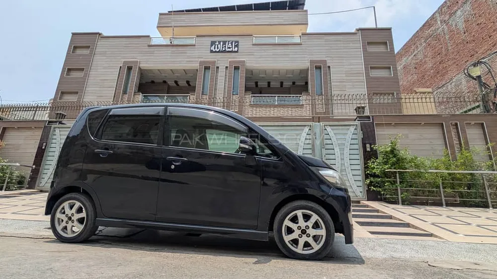 Nissan Other 2012 for Sale in Lahore Image-1