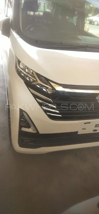 نسان ڈیز 2023 for Sale in ملتان Image-1