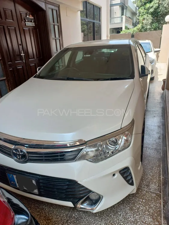 Toyota Camry 2013 for Sale in Islamabad Image-1