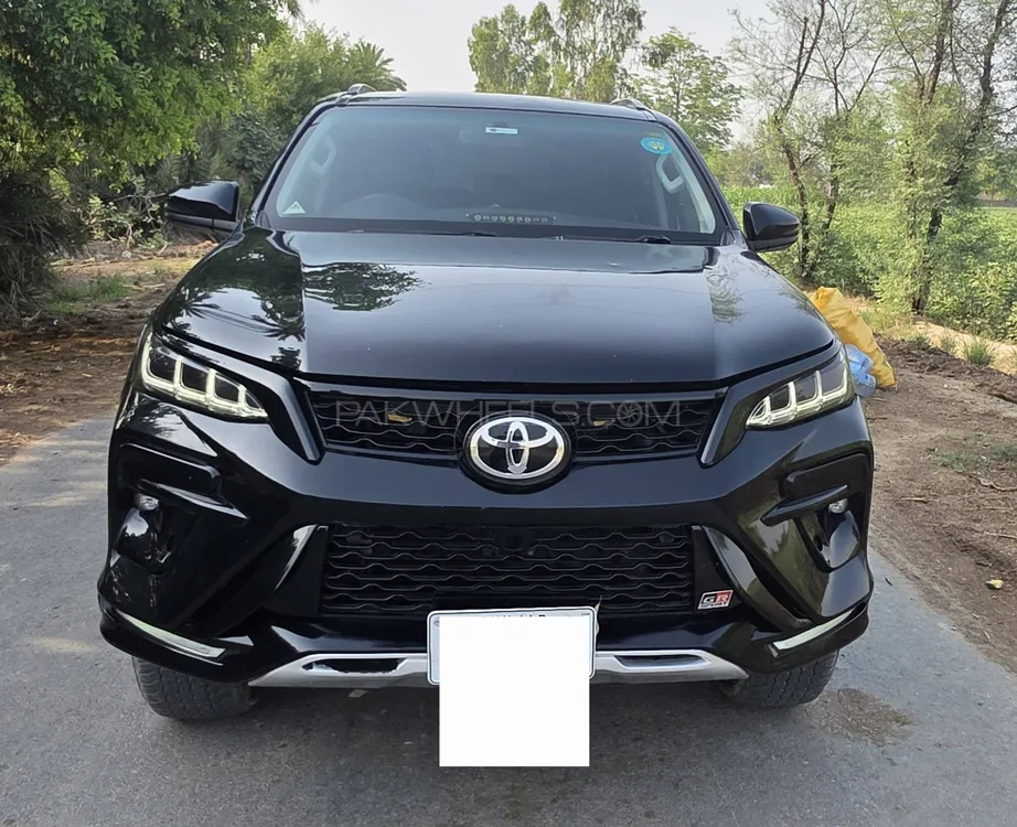 Toyota Fortuner 2021 for Sale in Lahore Image-1
