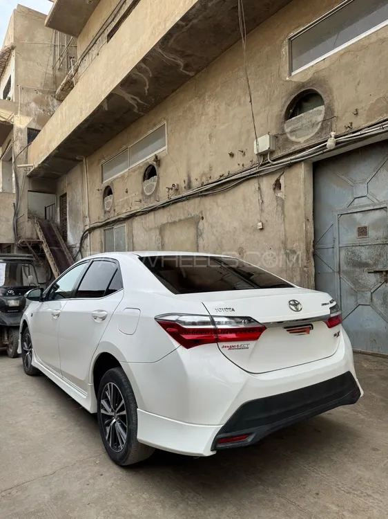 Toyota Corolla 2021 for Sale in Karachi Image-1