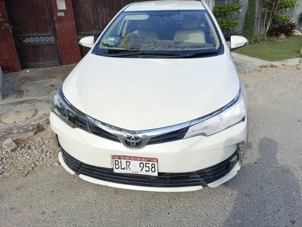 Toyota Corolla 2018 for Sale in Karachi Image-1