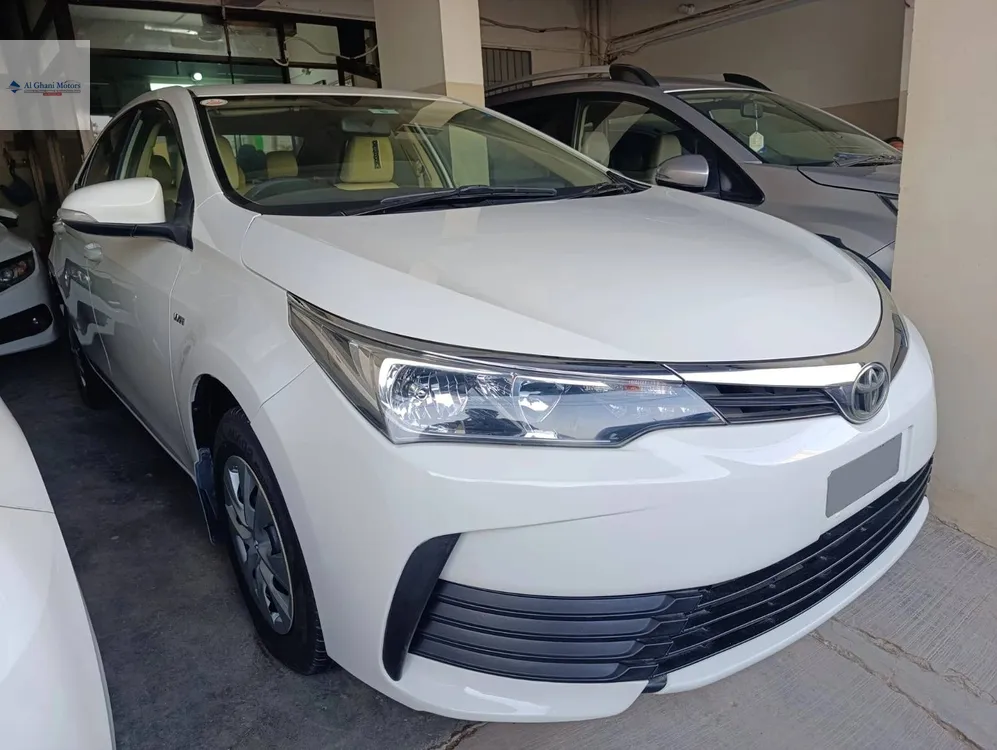 Toyota Corolla 2018 for Sale in Karachi Image-1