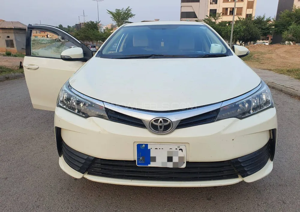 Toyota Corolla 2019 for Sale in Islamabad Image-1