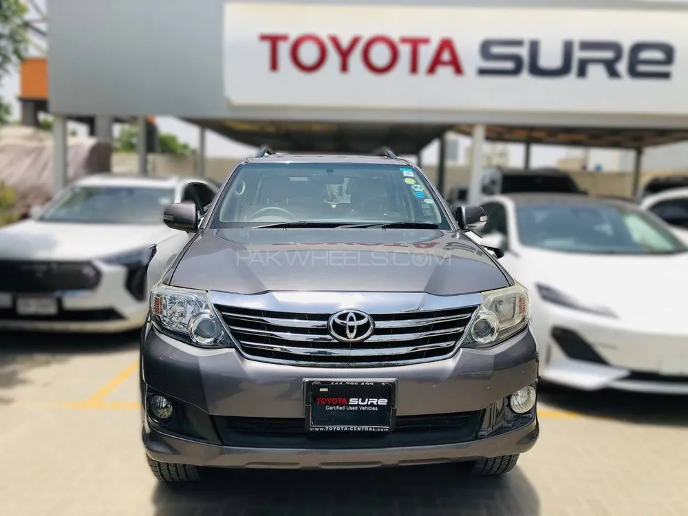 Toyota Fortuner 2014 for Sale in Karachi Image-1