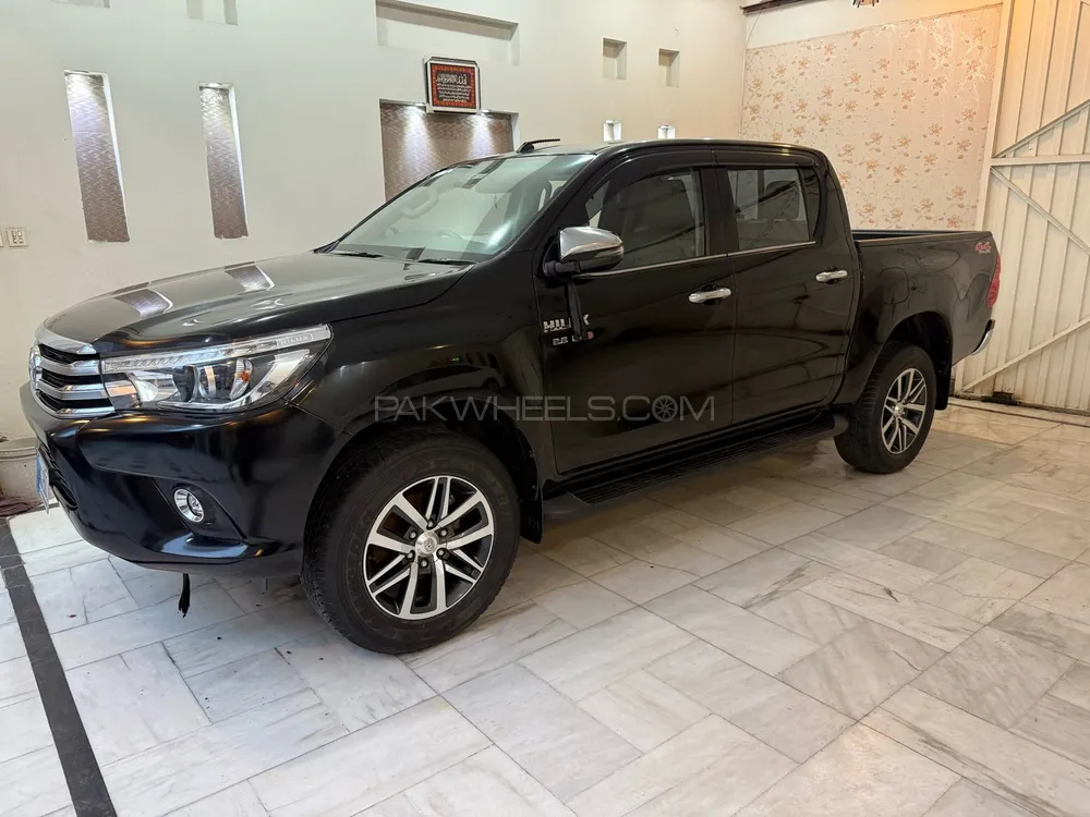 Toyota Hilux 2019 for Sale in Lahore Image-1