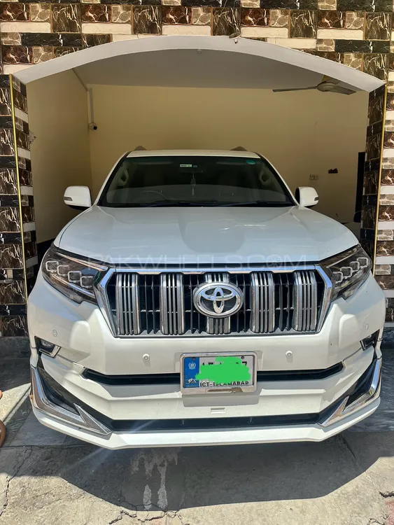 Toyota Prado 2011 for Sale in Islamabad Image-1