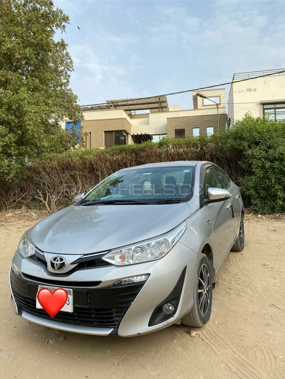 Toyota Yaris Sedan 2021 for Sale in Karachi Image-1