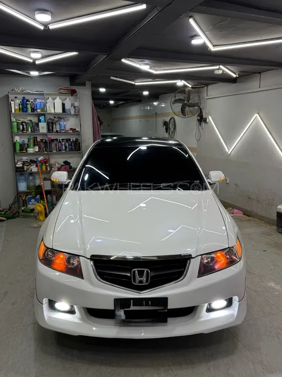 Honda Accord 2004 for Sale in Karachi Image-1