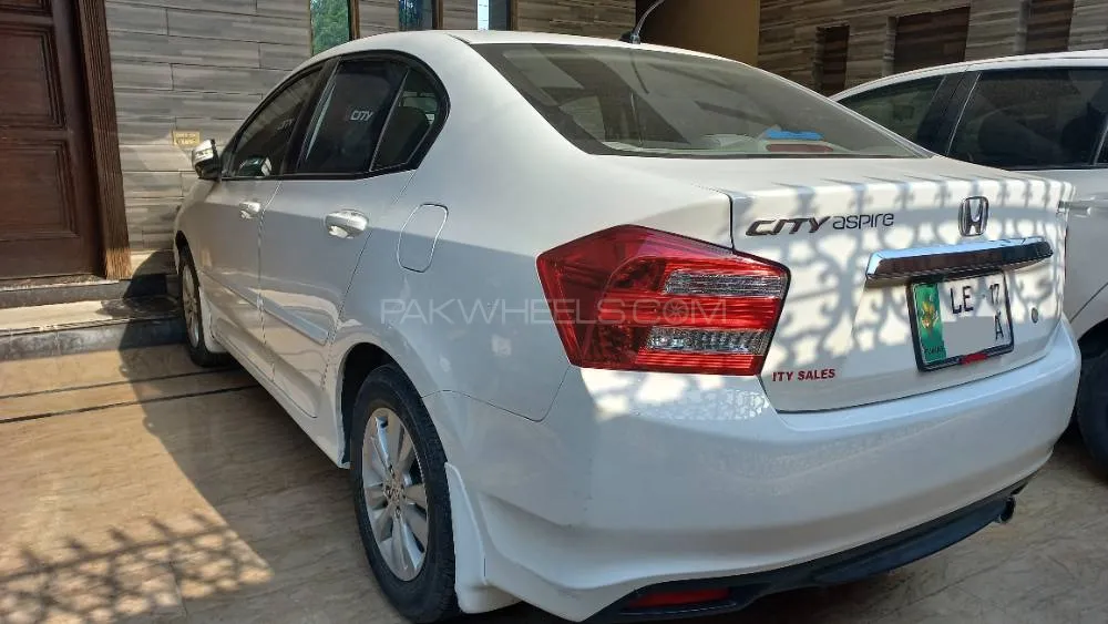 Honda City 2017 for Sale in Lahore Image-1