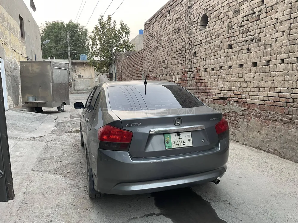 Honda City 2010 for Sale in Faisalabad Image-1