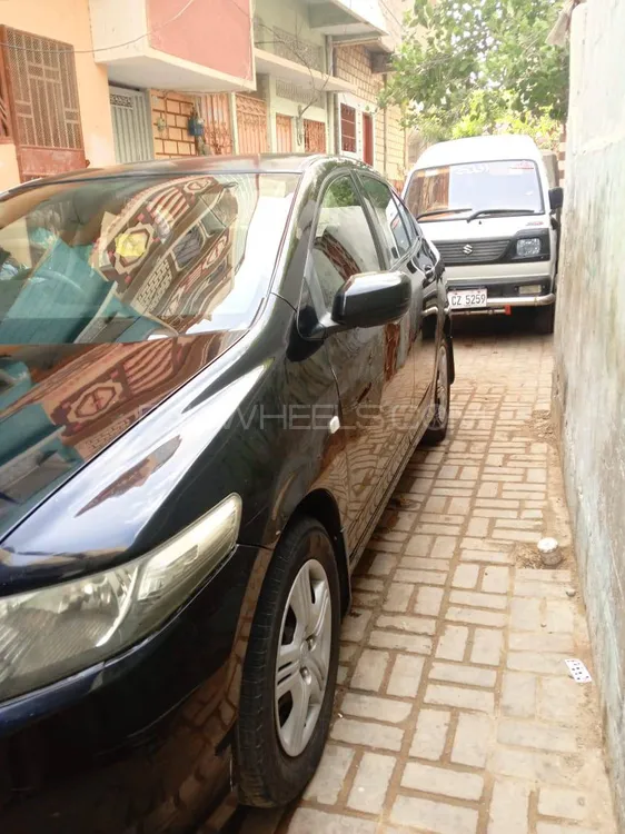 Honda City 2011 for Sale in Karachi Image-1