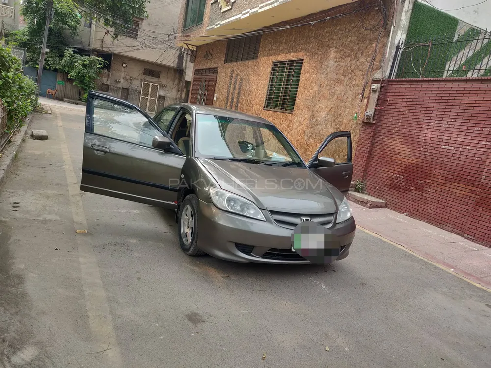 Honda Civic 2004 for Sale in Lahore Image-1