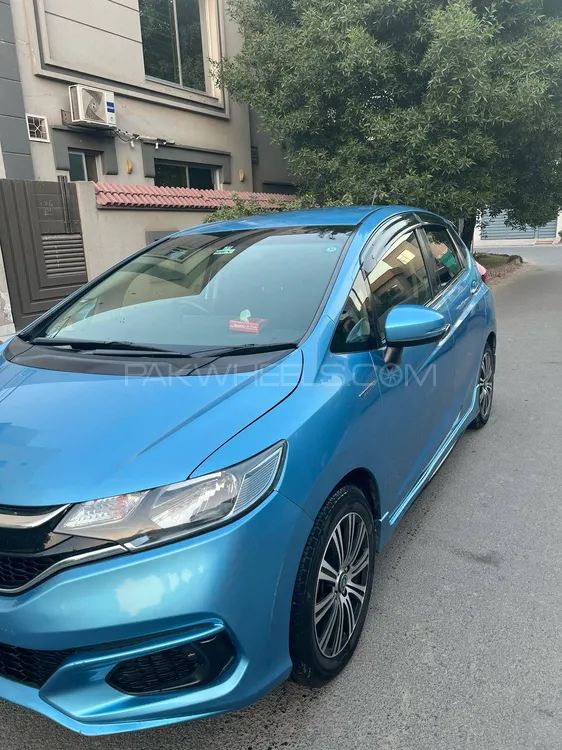 Honda Fit 2017 for Sale in Lahore Image-1
