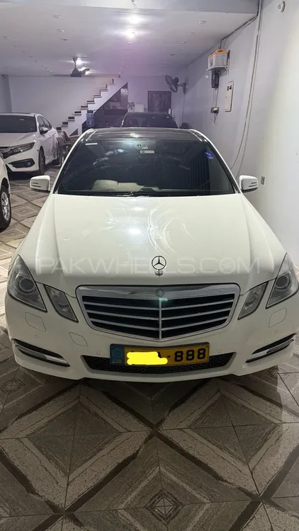 Mercedes Benz E Class 2012 for Sale in Karachi Image-1