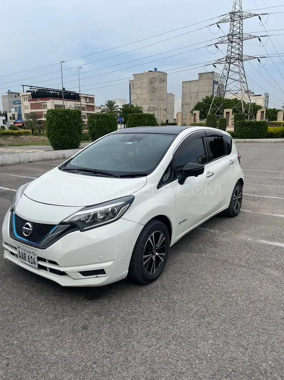 Nissan Note 2017 for Sale in Lahore Nissan Note 2017 for Sale in Lahore Image-3