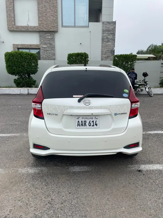Nissan Note 2017 for Sale in Lahore Nissan Note 2017 for Sale in Lahore Image-5