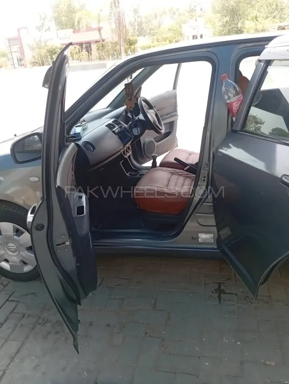 Suzuki Swift 2011 for Sale in Sheikhupura Image-1