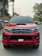 Toyota Hilux Revo V Automatic 3.0  2016 for Sale