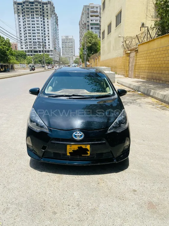 Toyota Aqua 2013 for Sale in Karachi Image-1
