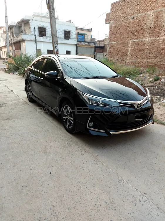 Toyota Corolla 2020 for Sale in Sargodha Image-1