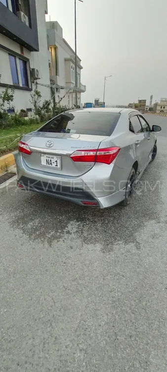 Toyota Corolla 2015 for Sale in Islamabad Image-1