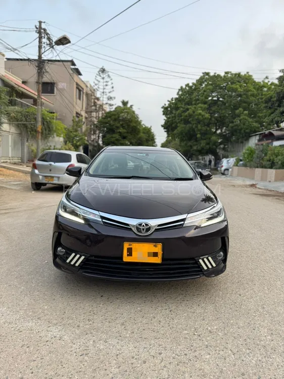 Toyota Corolla 2017 for Sale in Karachi Image-1