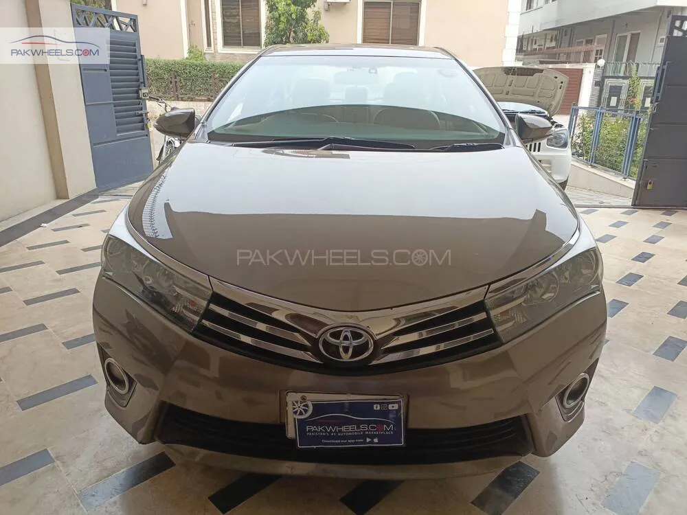 Toyota Corolla 2017 for Sale in Islamabad Image-1