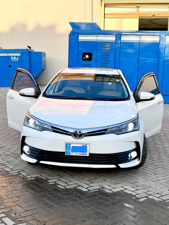 Toyota Corolla 2019 for Sale in Islamabad Image-1