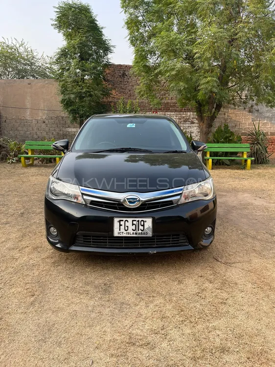 Toyota Corolla Axio 2015 for Sale in Sargodha Image-1
